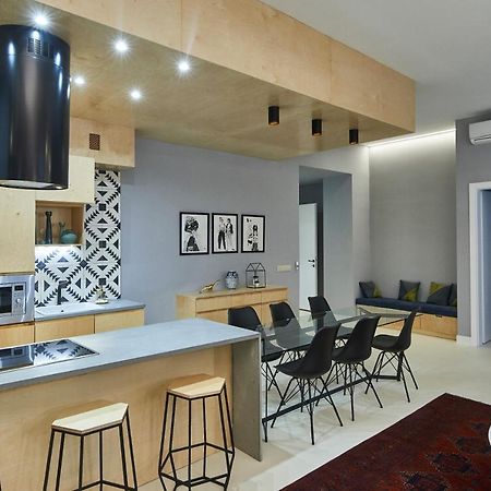 Orangehomes Unique Design 3 Bathrooms Flat Budapest Bagian luar foto