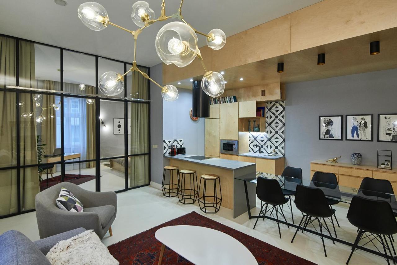 Orangehomes Unique Design 3 Bathrooms Flat Budapest Bagian luar foto